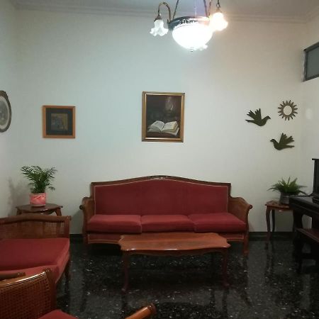 Danesi House Apartment เลโอนีดีออน ภายนอก รูปภาพ
