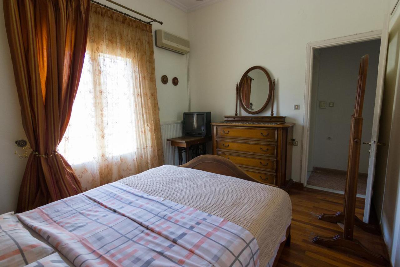 Danesi House Apartment เลโอนีดีออน ภายนอก รูปภาพ